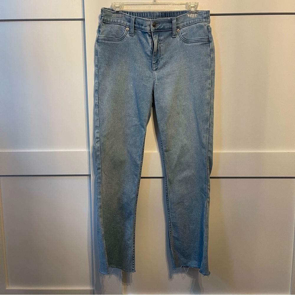 Aerie Blue Ankle Cropped Jeans with Distressed Hem
